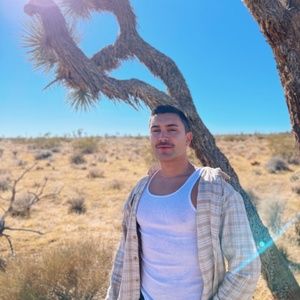 Meet your Posher, Johnny